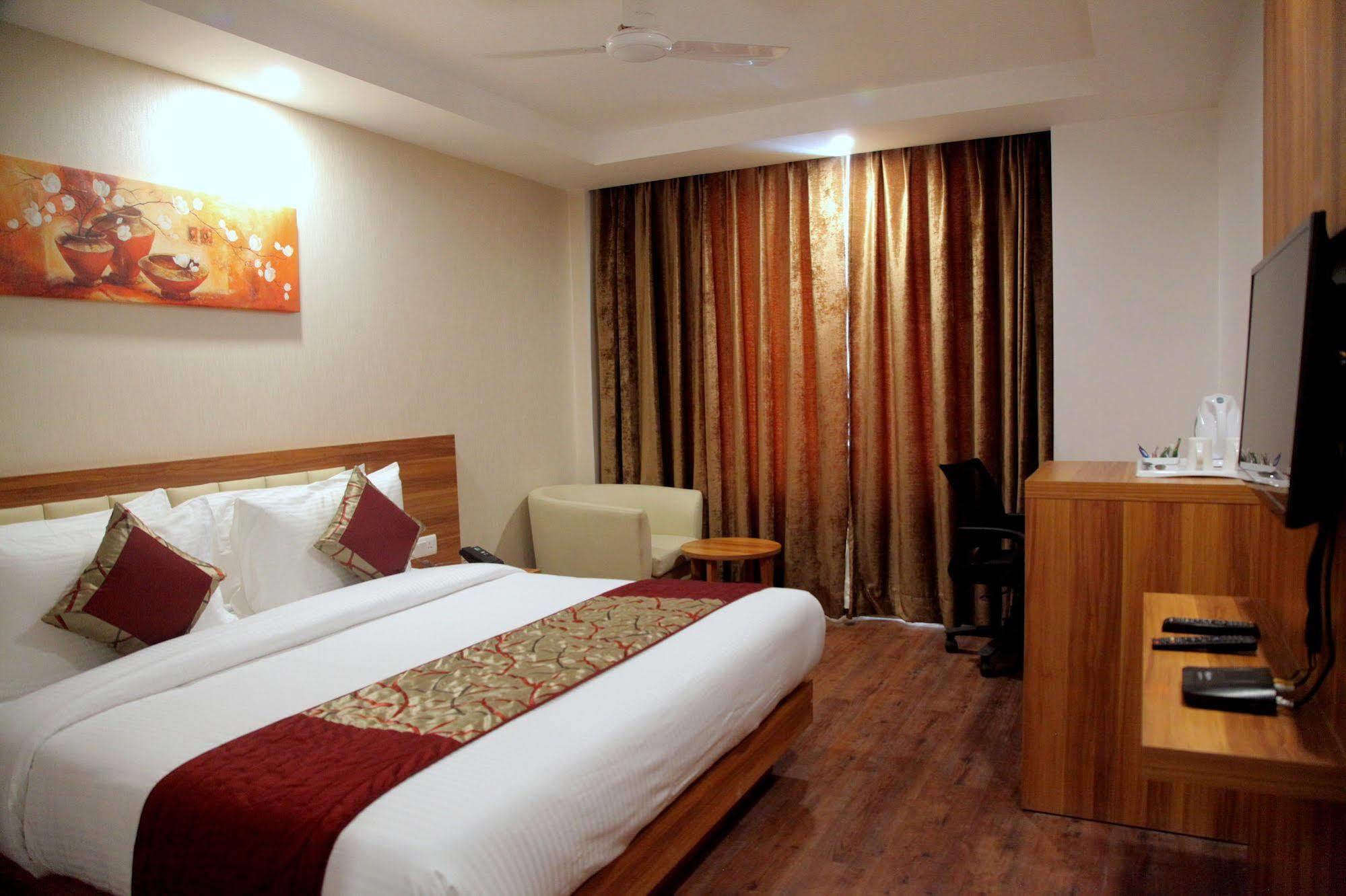 Le Roi Jammu - Near Jammu Railway Station Hotel Kültér fotó